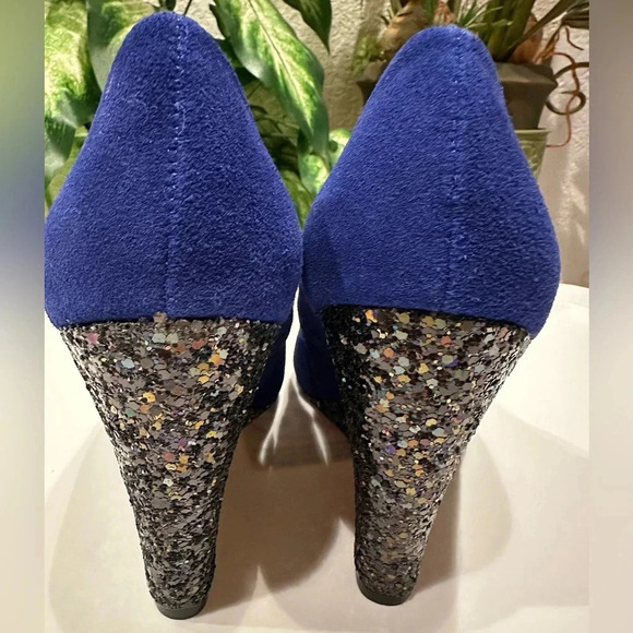 Betsy Johnson Rese suede Glitter wedge size 7 - Picture 4 of 9